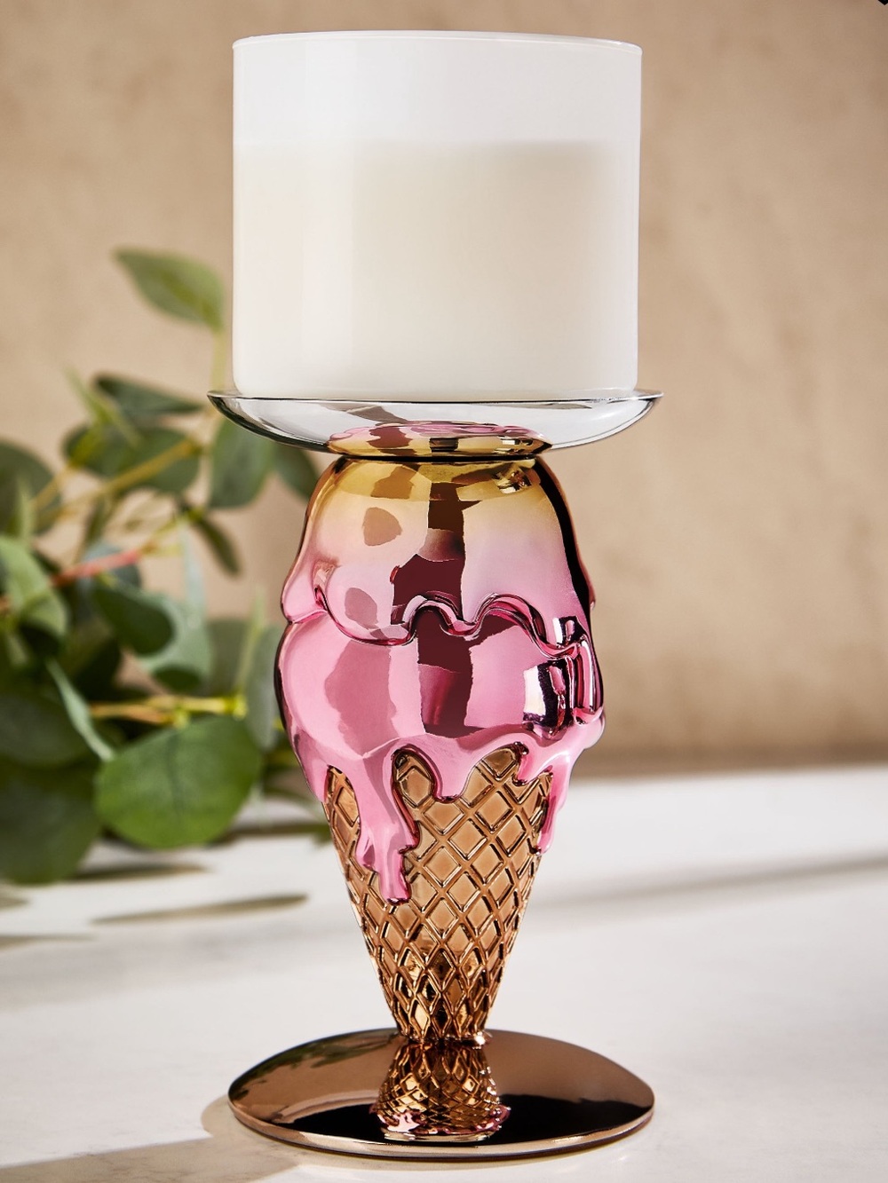 Bath & Body Works Double Scoop Pink Ice Cream Cone 3-Wick Candle Holder/Pedestal